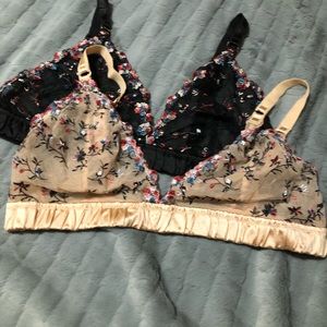 CUTE LACE FLOWER WIRE FREE BRAS